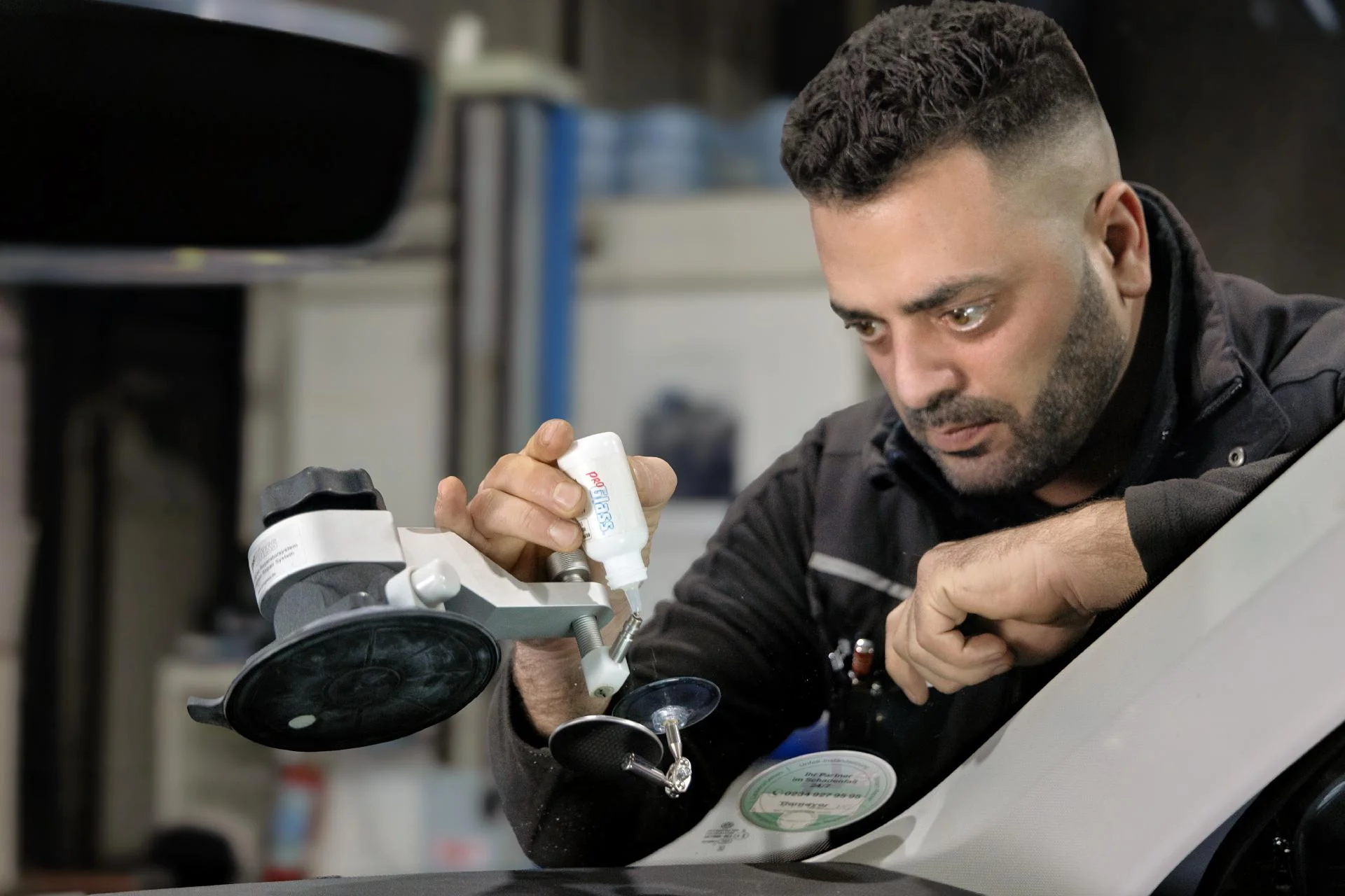 Cover image for Business-Fotografie für KMUs im Ruhrgebiet: Warum authentische Unternehmensfotos Ihre beste Investition sind